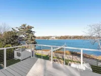 Sag Harbor Water View w Dock 1.5ml from Town
