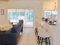 Charming 3-bedroom house with Pool & AC & WiFi in fantastic Port St. Lucie