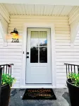 Charming 2-bedroom house in Ardmore with AC, WiFi. Enjoy your stay