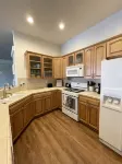 Beautiful, cozy home minutes from Laughlin and the river!!
