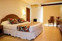 Hotel Los Parrales - balcony