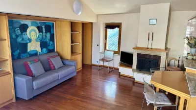 Apartment in the center of Assisi - large rooftop terrace and fabulous views Hotels in 