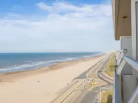 Apartment on the 9th Floor with Sea View