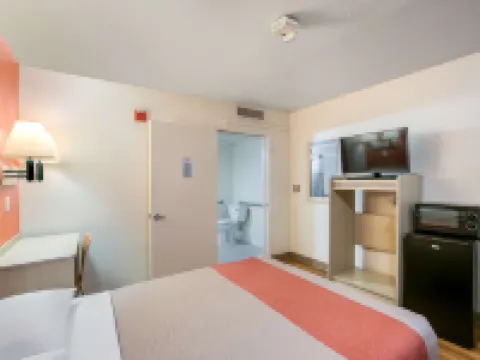 威廉斯6號汽車旅館 威廉斯酒店