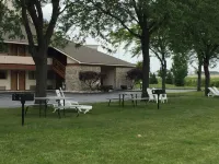 Days Inn by Wyndham Maumee/Toledo - 2-Star