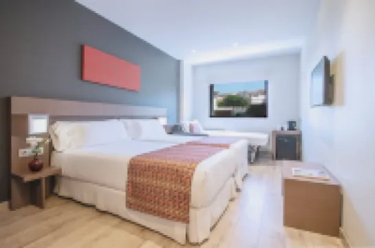 Hotel Granada by Pierre & Vacances