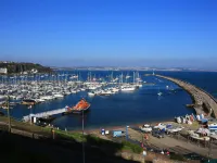 Devoncourt Devoncoast SeaView Apartments Hotel a Brixham
