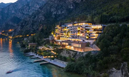 Eala My Lakeside Dream - Adults Only