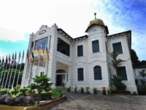 Fenix Inn Hotels near Dataran Pahlawan Melaka Megamall
