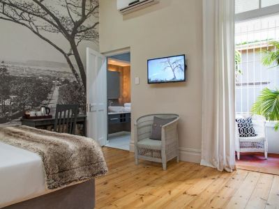 Madeline Grove Bed & Breakfast