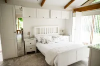 The Anchorage & the Tackleshed Hotels in Llancarfan