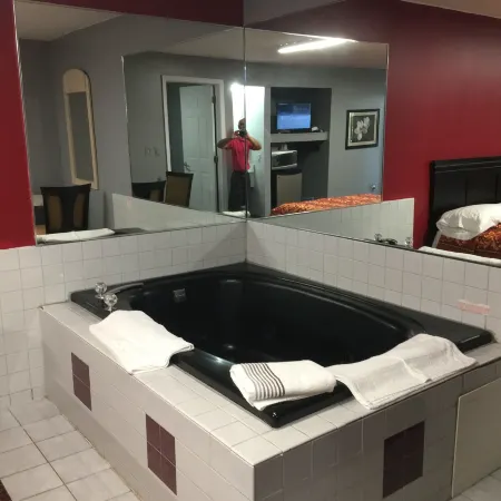 Haven Inn & Suites