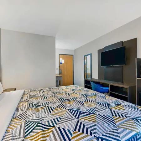 Motel 6 Cedar Rapids, IA - Airport