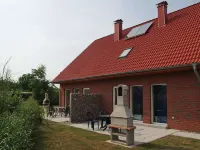 5-Zimmer-Ferienhaus in Zierow Mit Garten