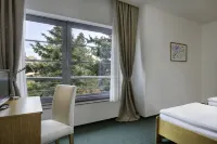 Hotel Oya Hotels near Prague 4