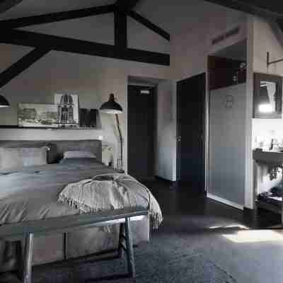 Mother Goose Hotel Rooms