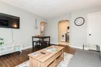 City View Suite Unit #6 -2 Br 1BA in Serene Fairport Harbor