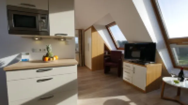 APARTMENT 2 ON THE 2ND FLOOR