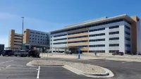 La Quinta Inn & Suites by Wyndham Minot - parking