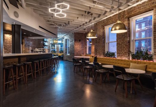 4. 호텔 하이브..