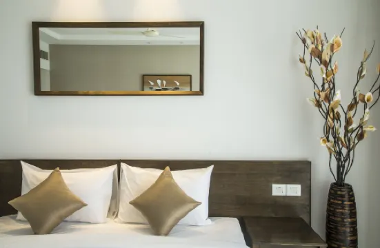 كينت باي ووتش سويتس Photos