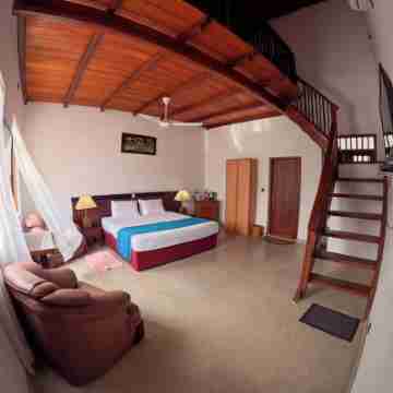 SurfBayVilla Rooms