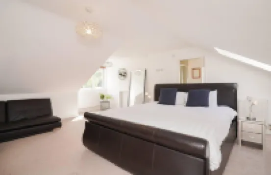 Rent My Spa Home with Pool Table, Hottub and Sauna