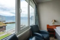 Leikanger Fjordhotel - Unike Hoteller Hotels in Balestrand