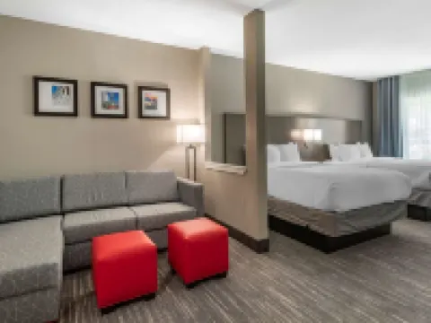 コンフォート イン & スイーツ オリーブ ブランチ オールド タウン オリーブ・ブランチのホテル