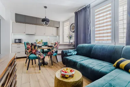 P&O Apartments Suwalska Отели рядом с достопримечательностью «Multioutlet Sp. z o.o.»