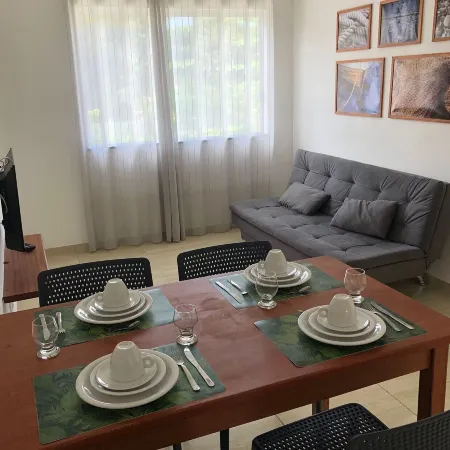 Apartamento na região de Guarajuba