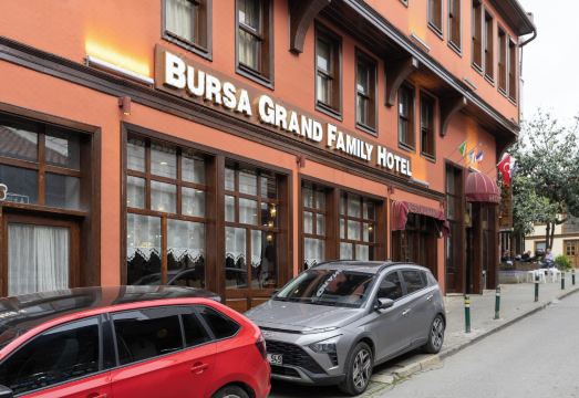 부르사 대모스크 근처 거리 풍경