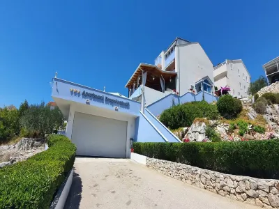 Apartments Dragobratović Các khách sạn ở Sreser