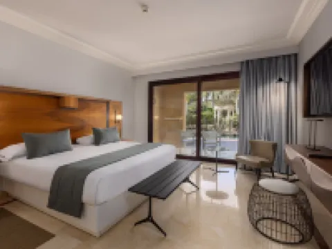 Unique Club at Lopesan Costa Meloneras Resort Hotels in Meloneras