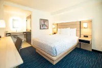 Orange Grove Inn Hotels in Tustin