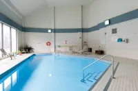 Travelodge by Wyndham Ottawa East - Pool