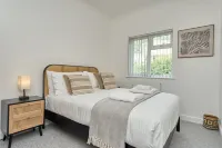 The Penthouse in Bonchurch - parking