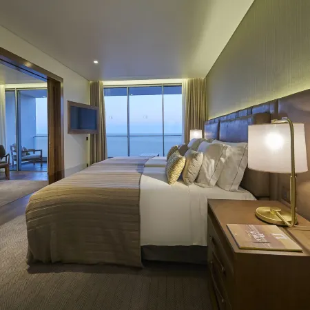 Les Suites at the Cliff Bay - PortoBay