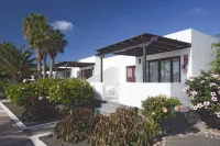 بونجالوس بلايا ليمونز Hotels near Sunset