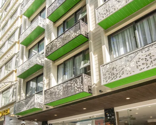 TITAN HOTEL Hotels near 2/4 Square