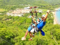 Well-Decorated 3rd-Floor Unit with Unique Designs and Mountainview in Coco