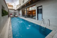 Boudl Al Rawdah - Pools