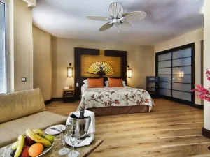 Limak Lara Deluxe Hotel & Resort Antalya