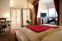 Ostsee-Rittergut-Rügen Mit BinzHotel & OrdensKapelle & RomantikGut