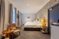 Wigram Hotel Hotels near Faringdon Community Garden