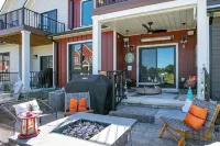 Notre Grande Dame - Spacious NEW 4-bedroom within walking distance to ND