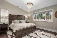 5 Bedroom, 6.5 Bath Luxury Home on 3+ Acres, 5 Min to Square Hotel in zona Mazzocco Sonoma Winery