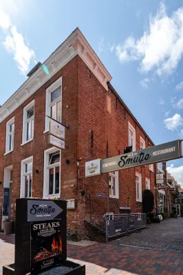 Stadthotel-Garni Smutje Hotels in Hage