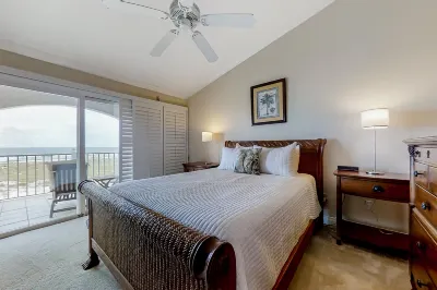 Oceanfront, gated community townhome with private W/D, beach & pool access