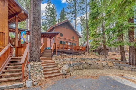 Scenic Deck and Gas Fireplace Retreat - Charming Mountain Escape